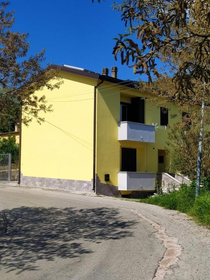 Ferienwohnung Casa Degli Ulivi Con Parcheggio Privato Muro Lucano Exterior foto