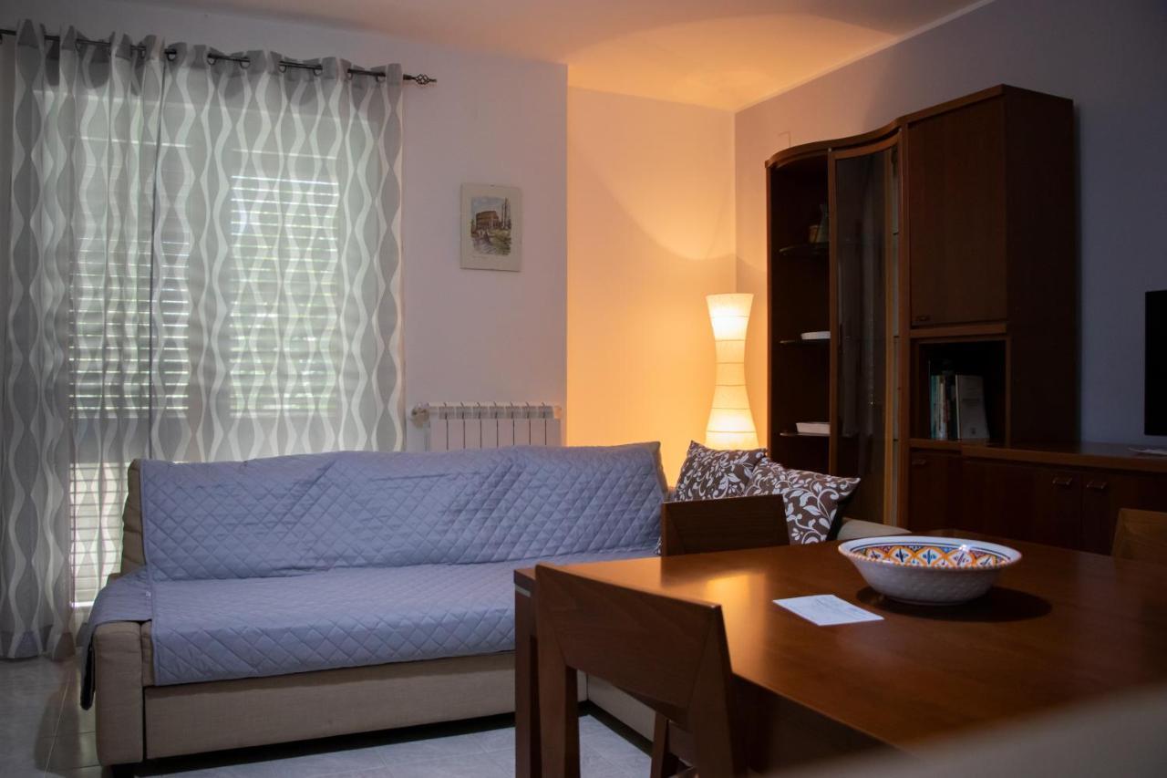 Ferienwohnung Casa Degli Ulivi Con Parcheggio Privato Muro Lucano Exterior foto